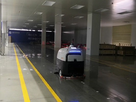 制造類企業為何使用坦力工業智能清掃機器人替代人工？