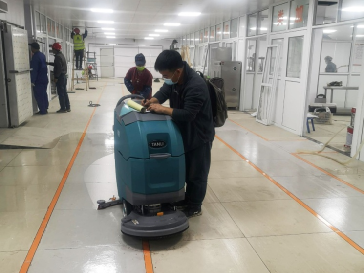 工廠食堂選購洗地機看準這幾點，包你滿意